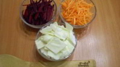 маринованная капуста со свеклой и морковью