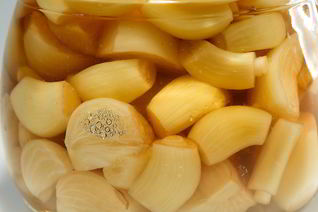 Маринованный чеснок