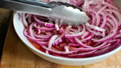 маринованный красный лук