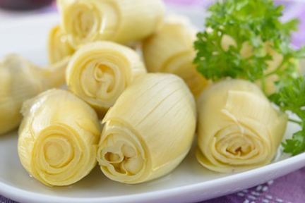 Маринованные артишоки
