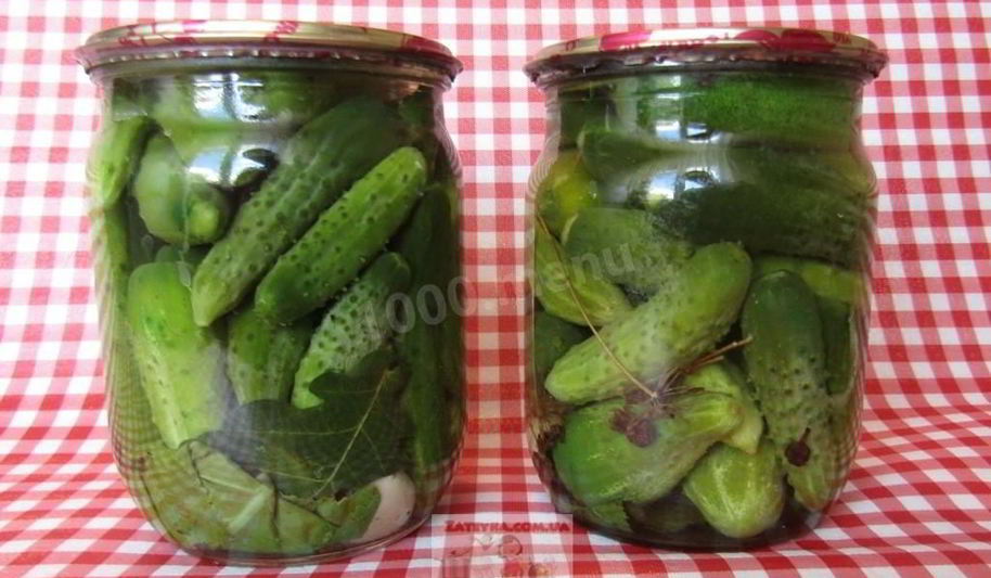 Рецепт маринованных корнишонов с чесноком и хреном