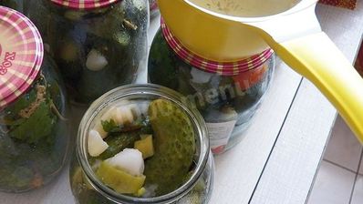 маринованные огурцы хрустящие в литровых банках