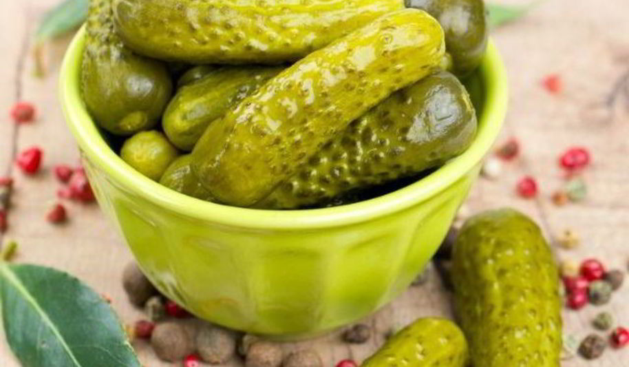 Рецепт маринованных огурцов с сельдереем