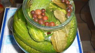 маринованные огурцы с семенами горчицы