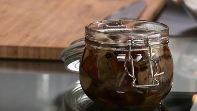 маринованные подосиновики с можжевельником