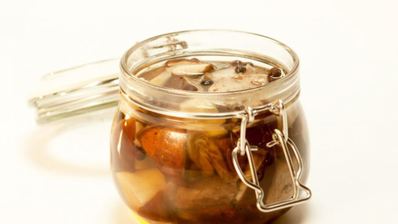 маринованные подосиновики с можжевельником