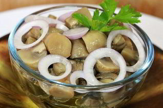 Маринованные пряные шампиньоны