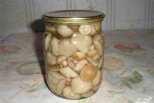 Маринованные шляпки подберезовиков