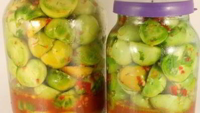 зеленые помидоры маринованные кусочками
