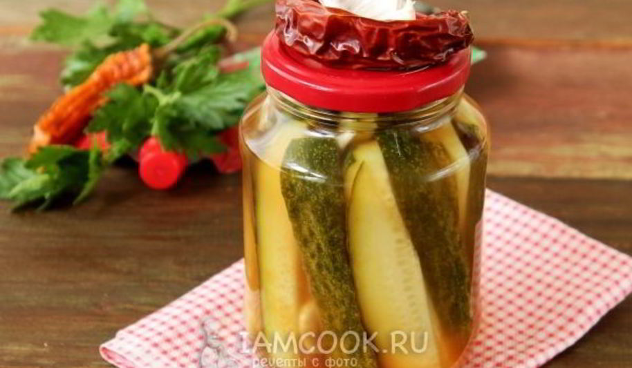 Рецепт огурцов с кетчупом чили на зиму