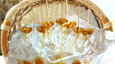 орехи в карамели