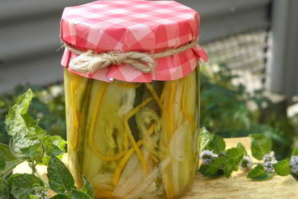 Пикантные огурчики на зиму