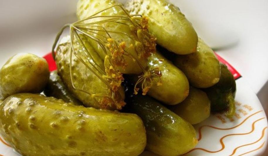 Рецепт популярного холодного способа засолки огурцов на зиму