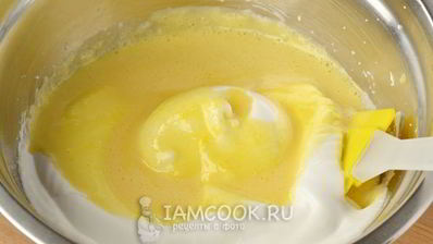 бисквитный рулет с повидлом