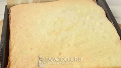 бисквитный рулет с повидлом