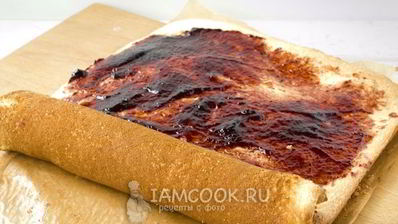 бисквитный рулет с повидлом