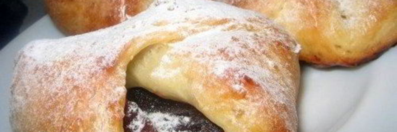 Булочки Подушечки с клубничным повидлом