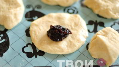 булочки с повидлом