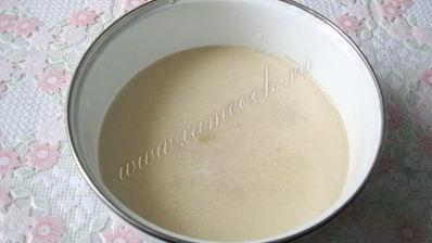 сдобный рулет с повидлом