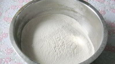 сдобный рулет с повидлом