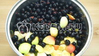 яблочное повидло со смородиной