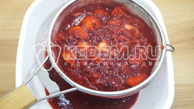 яблочное повидло со смородиной