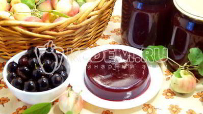яблочное повидло со смородиной