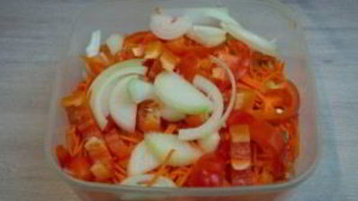 синенькие с морковкой квашеные