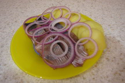 Домашняя малосольная сельдь