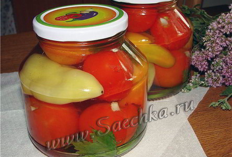 Консервированные перец и помидоры