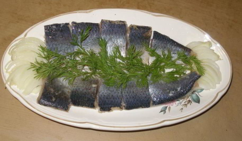 Рецепт малосольной селедки