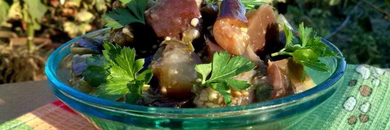 Малосольные баклажаны с чесноком