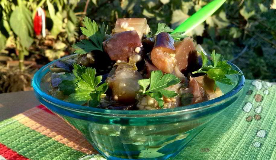 Рецепт малосольных баклажанов с чесноком