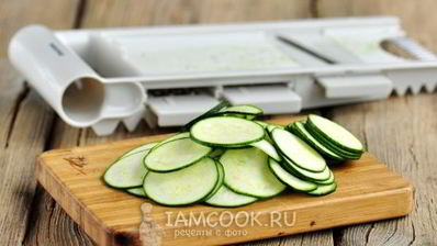 малосольные кабачки