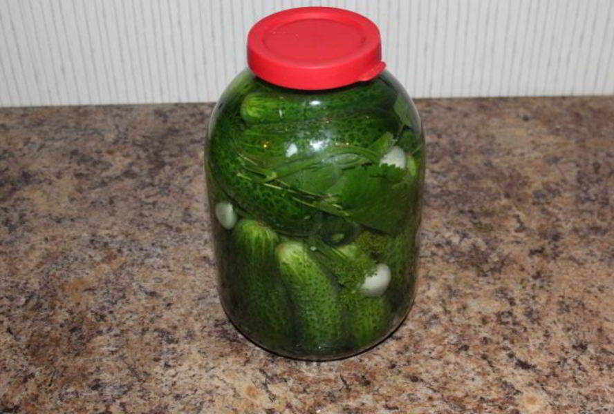 Малосольные огурчики горячим способом