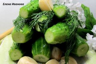 Малосольные огурчики в минеральной воде