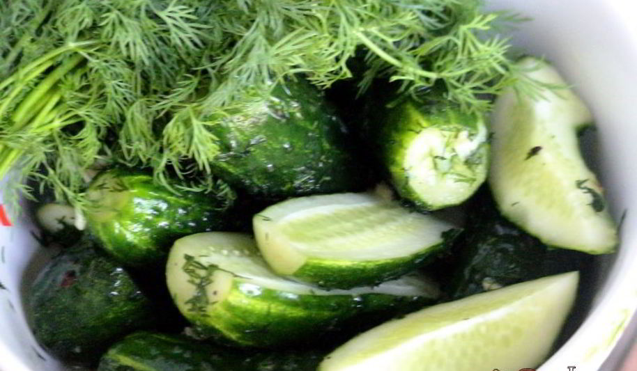 Рецепт малосольных огурчиков в пакете