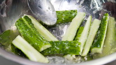 малосольные огурцы с медом