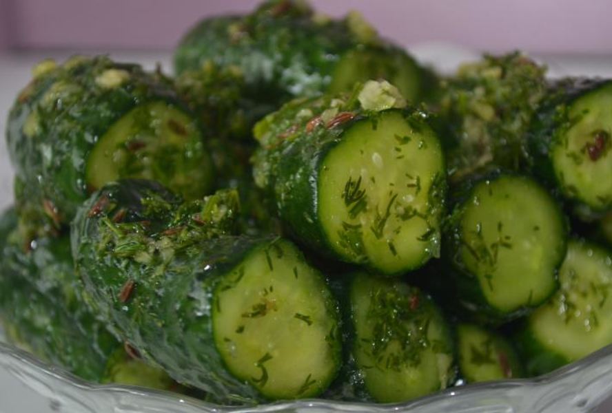 Малосольные огурцы сухого посола