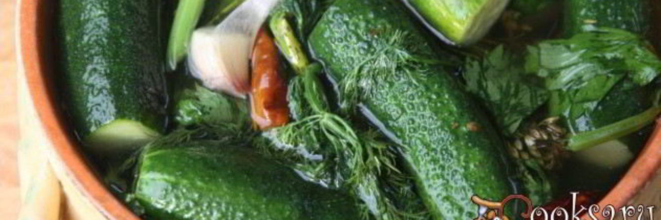 Малосольные огурцы в минеральной воде на зиму