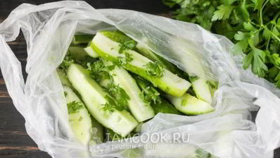 малосольные огурцы в пакете за 2 часа