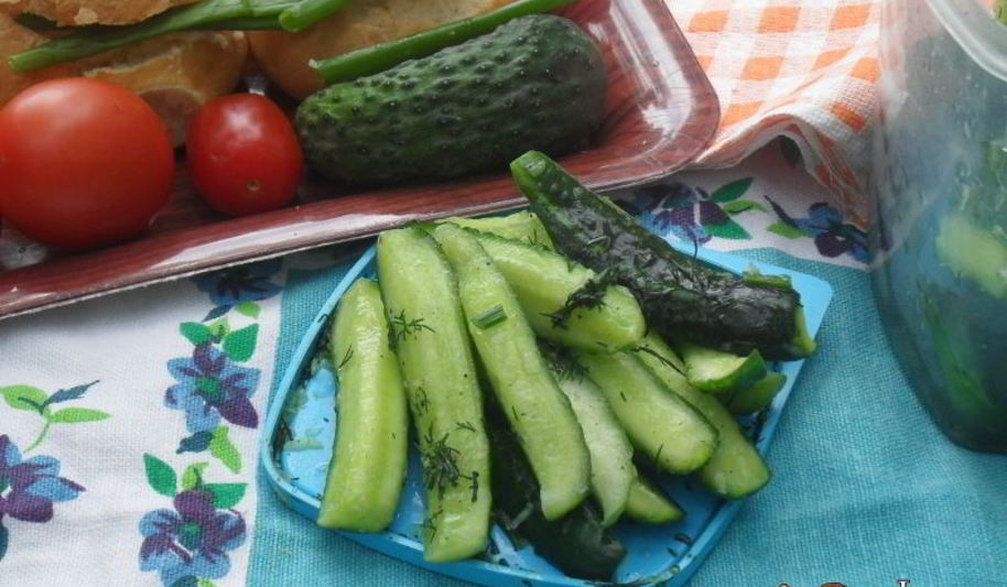 Рецепт малосольных огурцов за полчаса