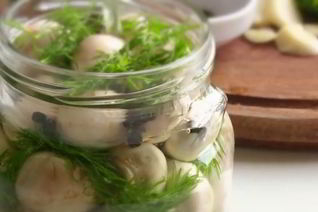 Малосольные шампиньоны