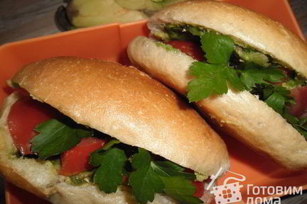 Авокадо с помидорами с вареньем