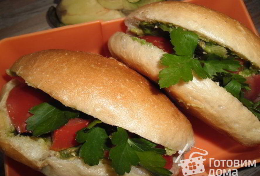 Авокадо с помидорами с вареньем