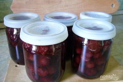 Клубничное варенье с целыми ягодами