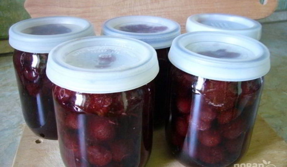 Рецепт клубничного варенья с целыми ягодами