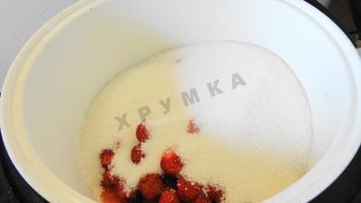 клубничное варенье в мультиварке