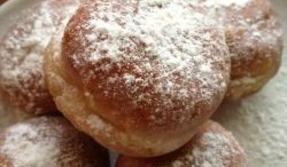 Рецепт пышек с вареньем