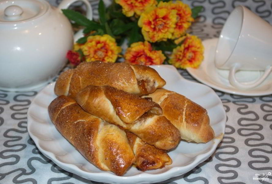 Рулетики с абрикосовым вареньем